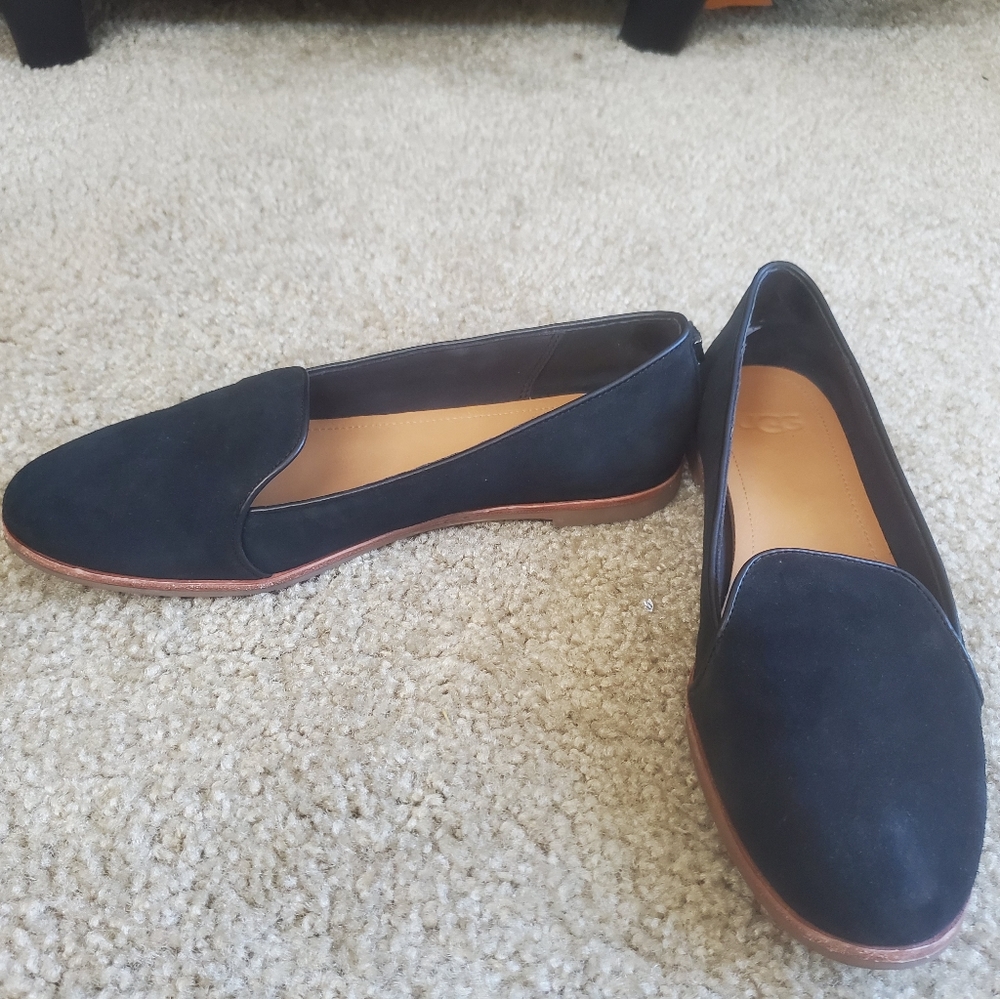 Ugg black suede loafer